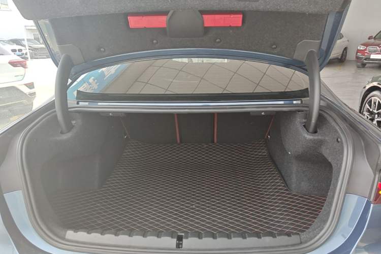 Used BMW 4 Series 2022 Revised 425i M Sport Night Edition Package Trunk