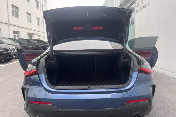 Used BMW 4 Series 2022 Revised 425i M Sport Night Edition Package Trunk