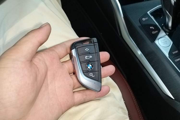 Used BMW 4 Series 2022 425i M Sport Package Vehicle Key