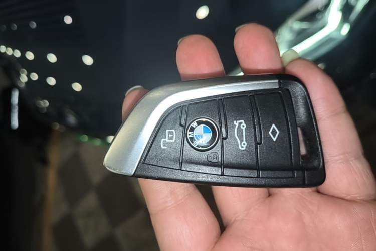 Used BMW 4 Series 2022 425i M Sport Package Vehicle Key