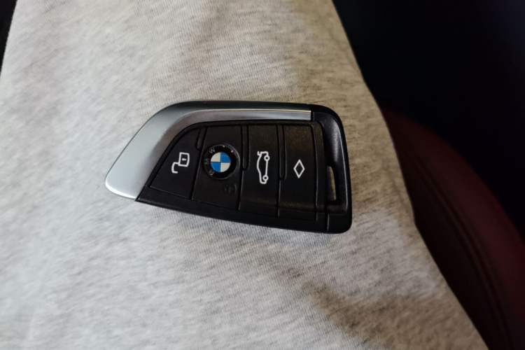 Used BMW 4 Series 2022 Second Facelift 430i M Sport Night Edition Package Vehicle Key
