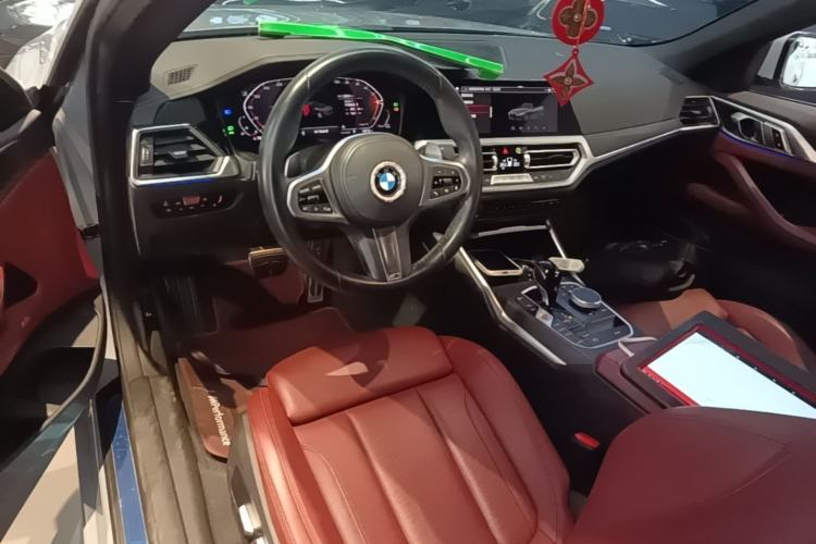 Used BMW 4 Series 2022 425i Convertible M Sport Package Center Console