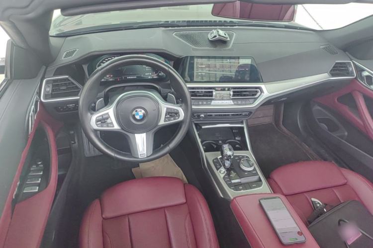 Used BMW 4 Series 2022 425i Convertible M Sport Night Edition Package Center Console