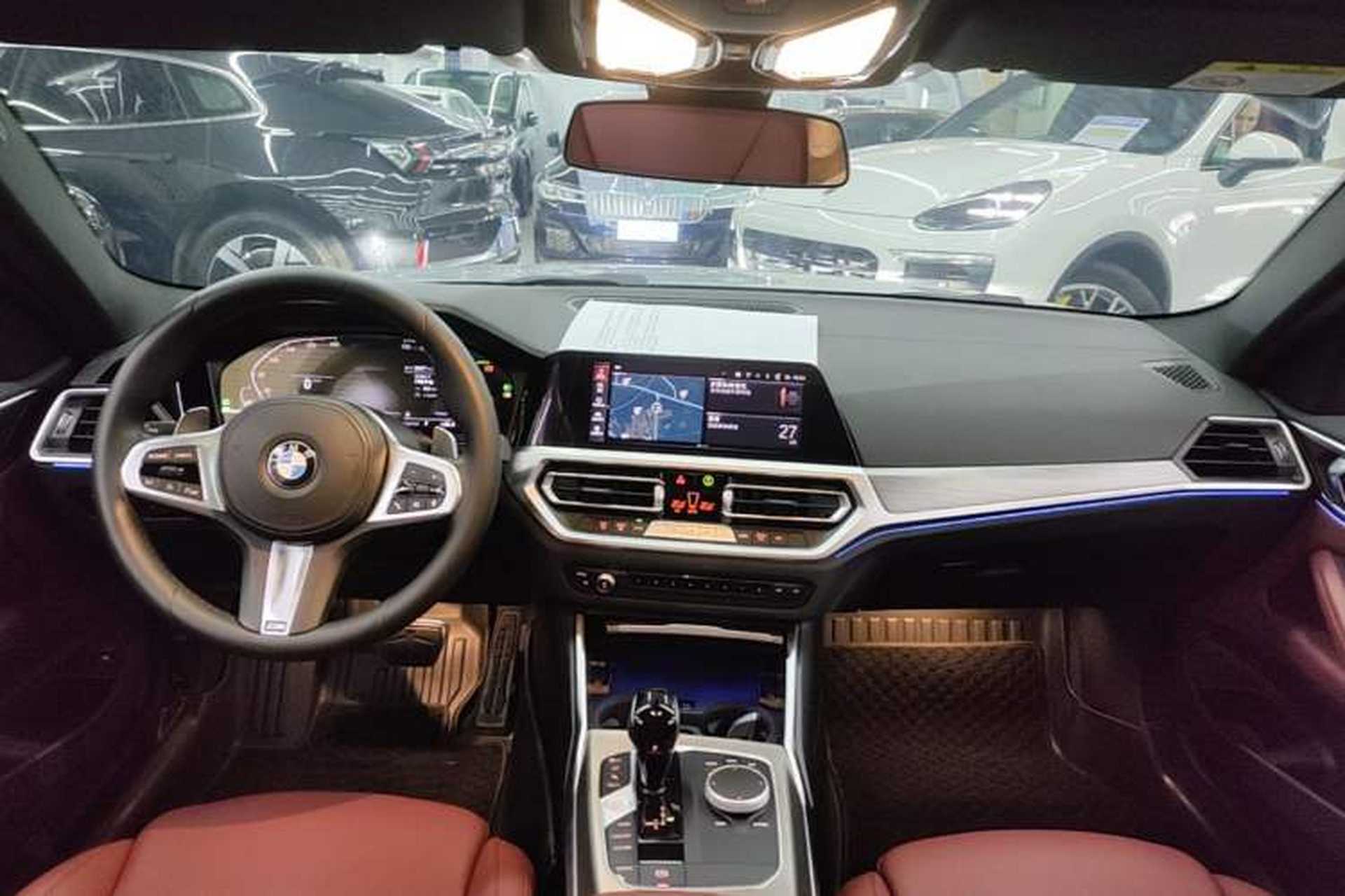 Used BMW 4 Series 2022 Revised 425i M Sport Night Edition Package Center Console