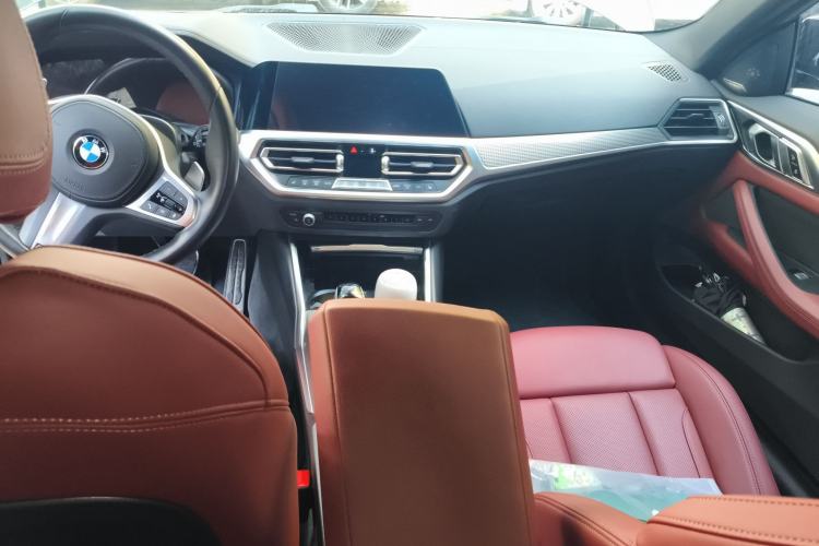 Used BMW 4 Series 2022 Second Facelift 430i M Sport Night Edition Package Center Console