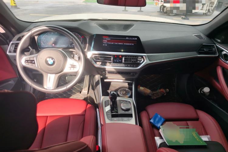 Used BMW 4 Series 2022 Second Facelift 430i Convertible M Sport Night Edition Package Center Console