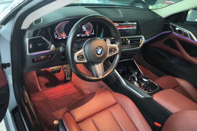Used BMW 4 Series 2022 425i M Sport Package Center Console