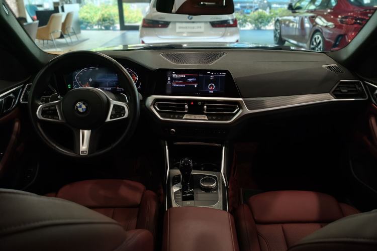 Used BMW 4 Series 2022 425i Gran Coupe M Sport Night Edition Center Console