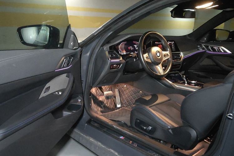 Used BMW 4 Series 2022 Second Facelift 430i M Sport Night Edition Package Driver Seat