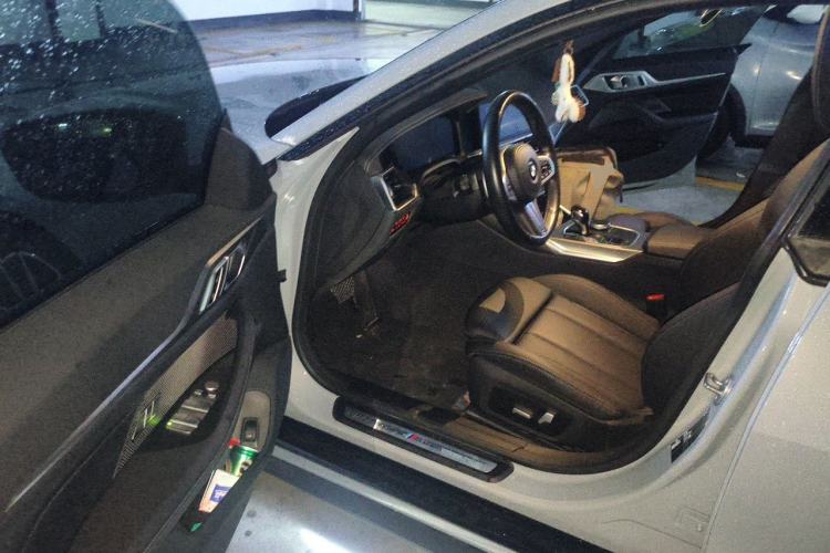 Used BMW 4 Series 2022 425i Gran Coupe M Sport Night Edition Driver Seat