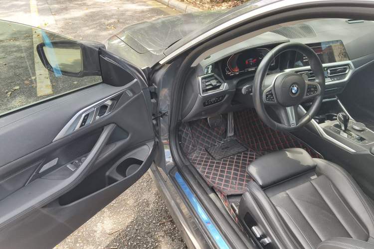 Used BMW 4 Series 2022 425i M Sport Package Driver Seat