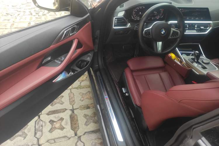 Used BMW 4 Series 2022 Revised 425i M Sport Night Edition Package Driver Seat