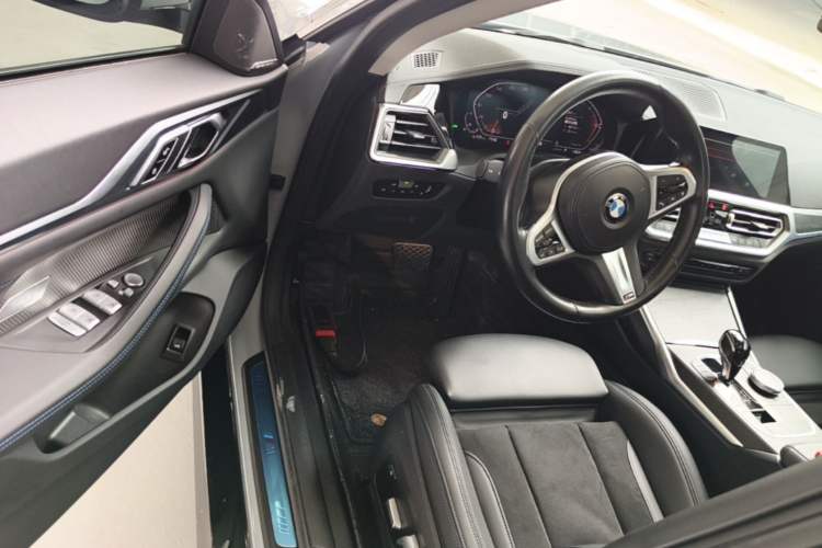 Used BMW 4 Series 2022 425i Gran Coupe M Sport Package Driver Seat