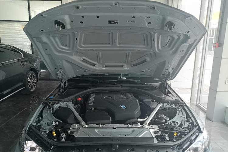 Used BMW 4 Series 2022 425i M Sport Package Engine Bay