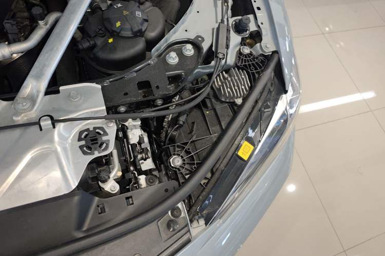 Used BMW 4 Series 2022 425i Gran Coupe M Sport Night Edition Engine Bay Left