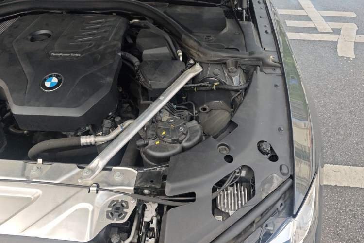 Used BMW 4 Series 2022 425i Gran Coupe M Sport Package Engine Bay Left