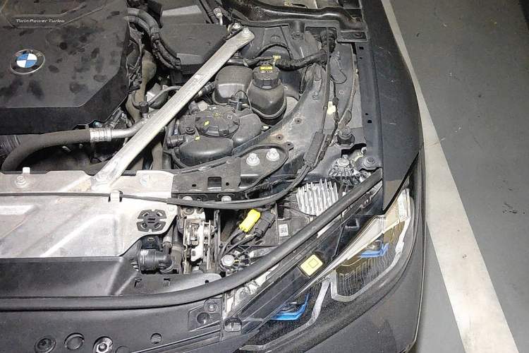 Used BMW 4 Series 2022 Second Facelift 430i M Sport Night Edition Package Engine Bay Left