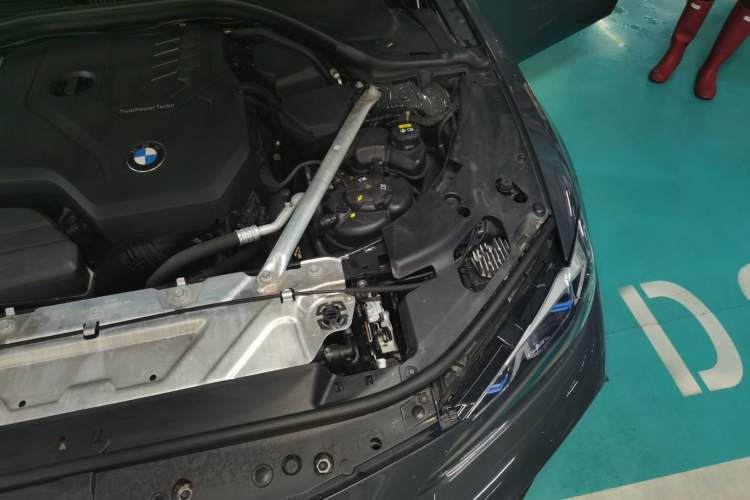 Used BMW 4 Series 2022 430i Gran Coupe M Sport Night Edition Engine Bay Left