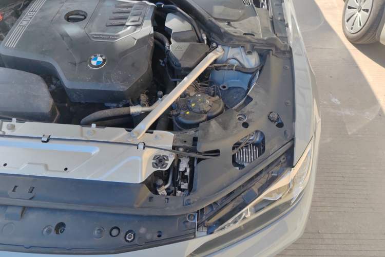 Used BMW 4 Series 2022 425i Gran Coupe M Sport Package Engine Bay Left