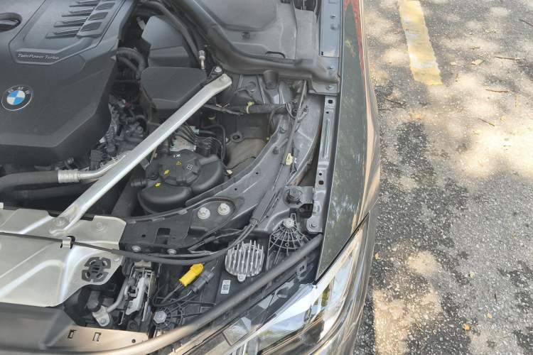 Used BMW 4 Series 2022 425i M Sport Package Engine Bay Left