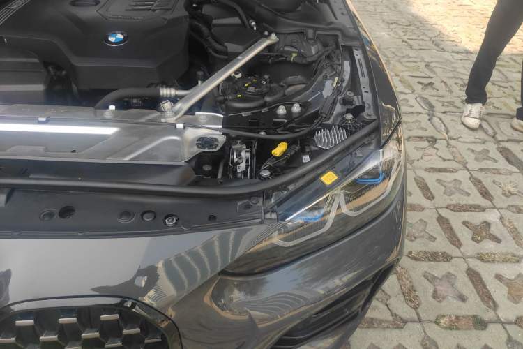 Used BMW 4 Series 2022 Revised 425i M Sport Night Edition Package Engine Bay Left