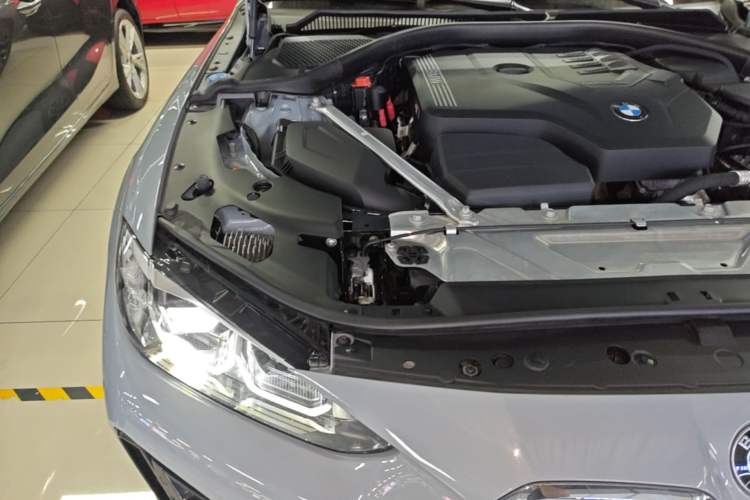 Used BMW 4 Series 2022 425i Gran Coupe M Sport Package Engine Bay Right
