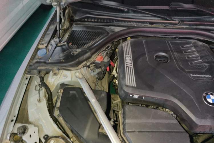 Used BMW 4 Series 2022 Revised 425i M Sport Night Edition Package Engine Bay Right