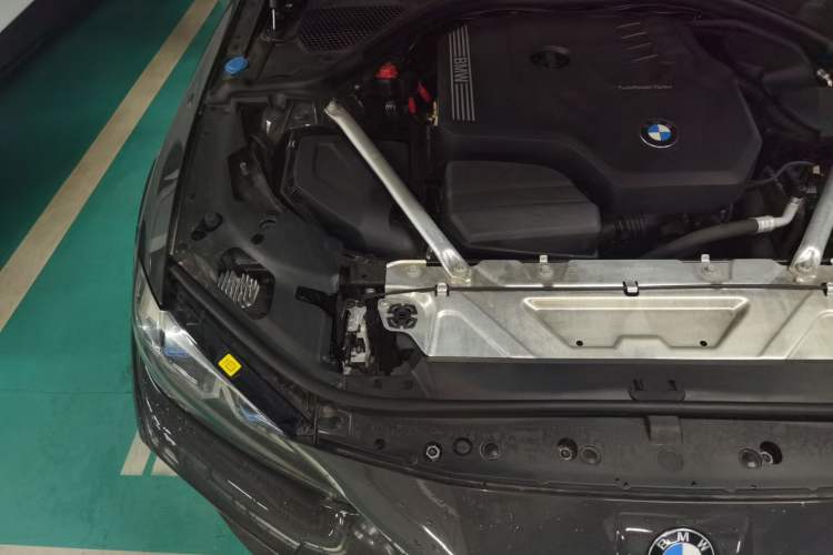 Used BMW 4 Series 2022 430i Gran Coupe M Sport Night Edition Engine Bay Right