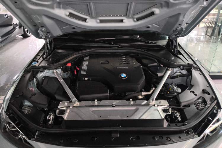 Used BMW 4 Series 2022 425i M Sport Package Engine Bay