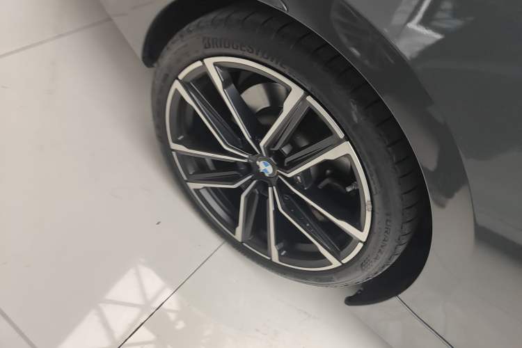 Used BMW 4 Series 2022 Second Facelift 430i M Sport Night Edition Package Exterior 5