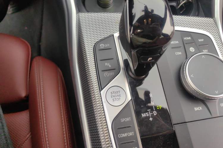 Used BMW 4 Series 2022 425i Gran Coupe M Sport Night Edition Gear Lever