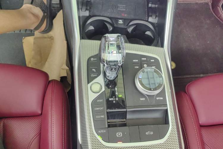 Used BMW 4 Series 2022 425i Convertible M Sport Night Edition Package Gear Lever