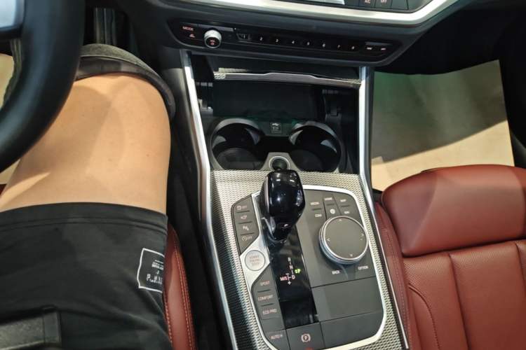 Used BMW 4 Series 2022 Revised 425i M Sport Night Edition Package Gear Lever