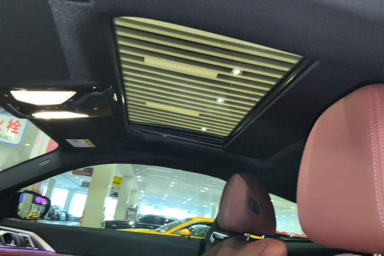 Used BMW 4 Series 2022 Second Facelift 430i M Sport Night Edition Package Headliner