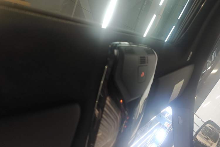 Used BMW 4 Series 2022 Revised 425i M Sport Night Edition Package Headliner