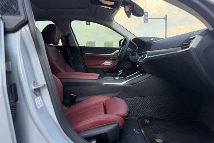 Used BMW 4 Series 2022 425i Gran Coupe M Sport Package Interior 1