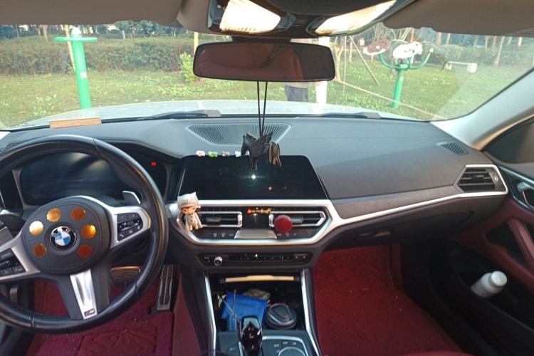 Used BMW 4 Series 2022 425i M Sport Package Interior 2