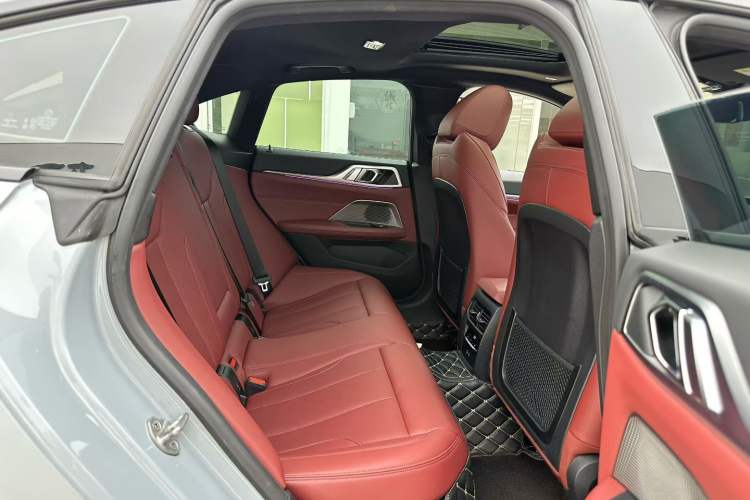 Used BMW 4 Series 2022 425i Gran Coupe M Sport Night Edition Interior 3