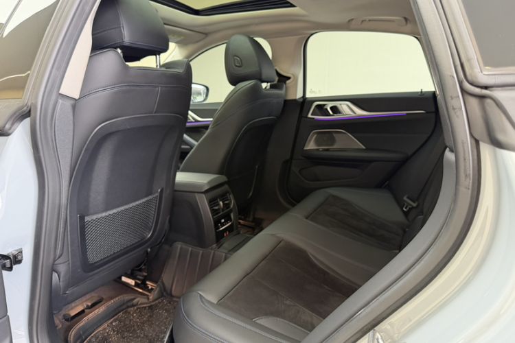 Used BMW 4 Series 2022 425i Gran Coupe M Sport Package Interior 4