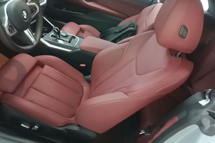 Used BMW 4 Series 2022 425i Convertible M Sport Package Left Front Seat