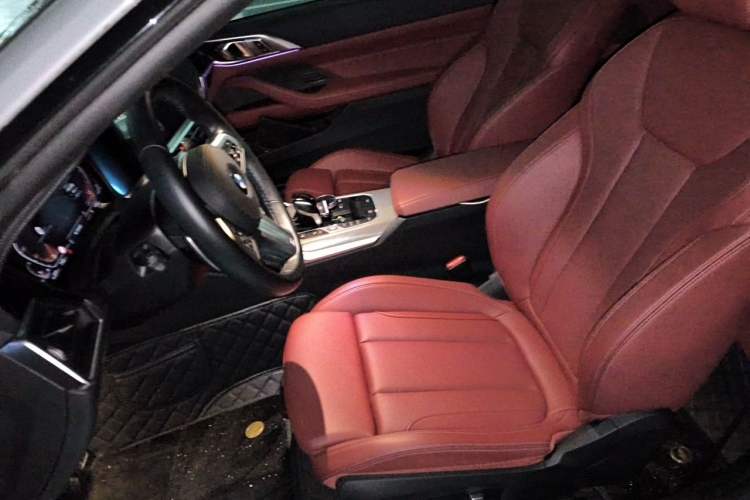 Used BMW 4 Series 2022 430i Convertible M Sport Night Edition Package Left Front Seat