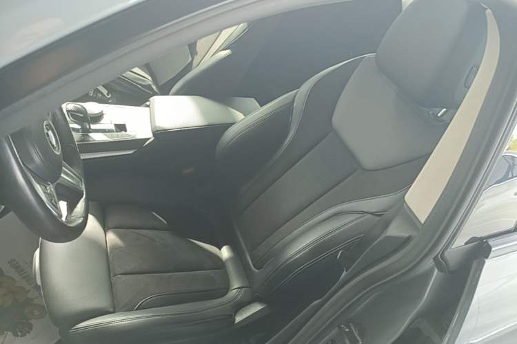 Used BMW 4 Series 2022 425i Gran Coupe M Sport Package Left Front Seat