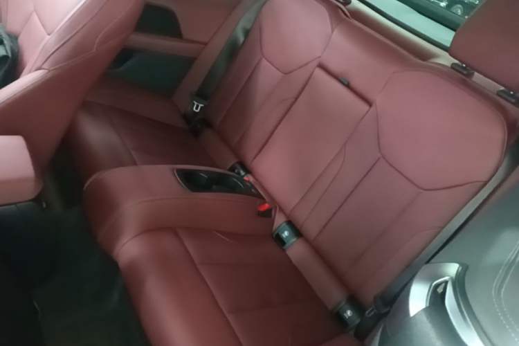 Used BMW 4 Series 2022 425i Convertible M Sport Package Left Rear Seat