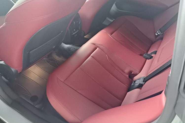 Used BMW 4 Series 2022 425i Gran Coupe M Sport Package Left Rear Seat