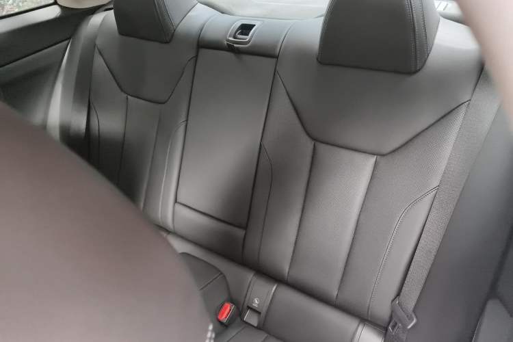 Used BMW 4 Series 2022 425i M Sport Package Left Rear Seat