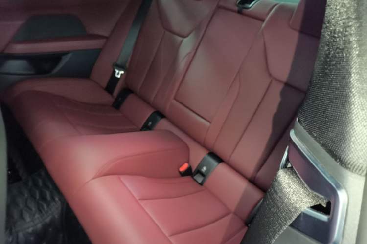 Used BMW 4 Series 2022 Revised Edition 430i M Sport Night Edition Package Left Rear Seat