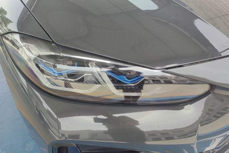 Used BMW 4 Series 2022 425i Convertible M Sport Night Edition Package Right Front Headlight