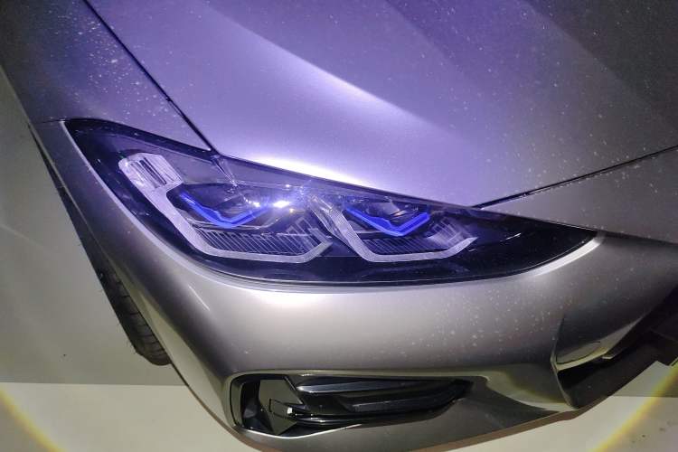 Used BMW 4 Series 2022 Revised 425i M Sport Night Edition Package Right Front Headlight