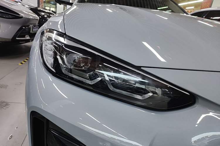 Used BMW 4 Series 2022 425i M Sport Package Right Front Headlight