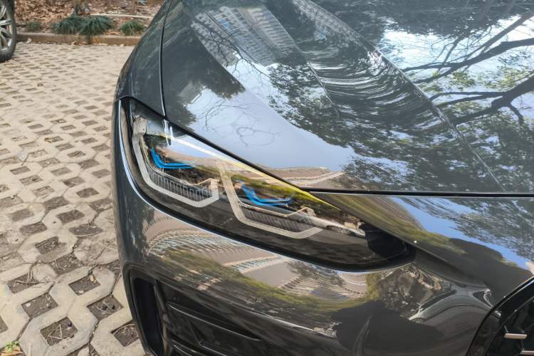 Used BMW 4 Series 2022 Second Facelift 430i M Sport Night Edition Package Right Front Headlight